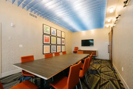 Holiday Inn Express & Suites Eagan - Minneapolis Area