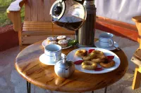 Endeem Mara Resort - servizio colazione