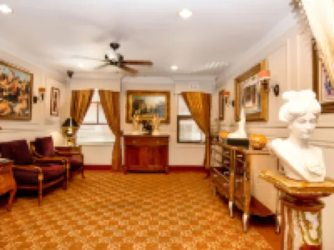 Brand Plaza Hotel Hotels in Glendale