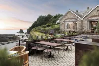 Pier House