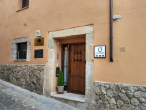 普拉內塔維拉酒店