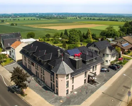 ホテル ローテス アインホルン デューレンのホテル