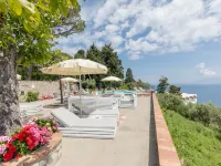 Suite Villa Carolina Hotels in Capri