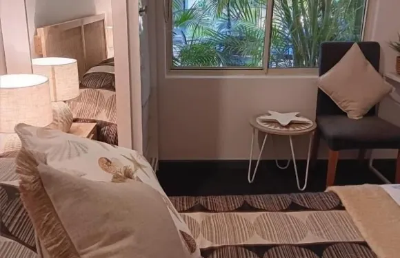 寧格羅諾大堂埃克斯茅斯酒店