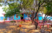 Bird Island Placencia Hotels in Placencia