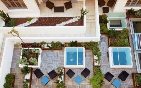 Eden Hôtel & Spa Отели рядом с достопримечательностью «Rue Meynadier»