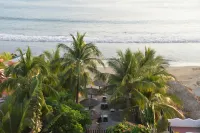 Hotel Aura del Mar - Beach