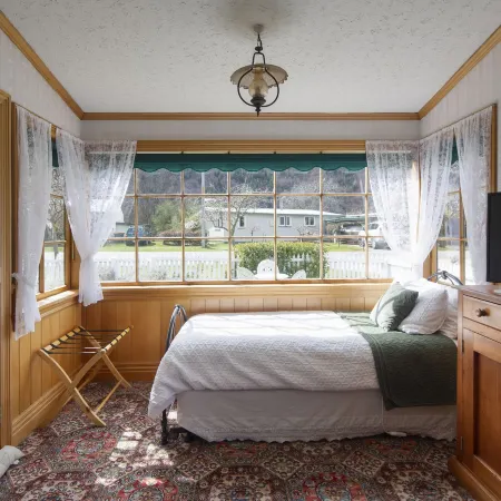 Settlers Cottage Motel