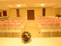 Blu Iris Hotels near Koyambedu