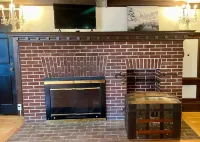 Harbour House Inn B&B Отели в г. Адамс