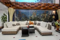 Hotel Raj Mandir Hotels in Харідвар
