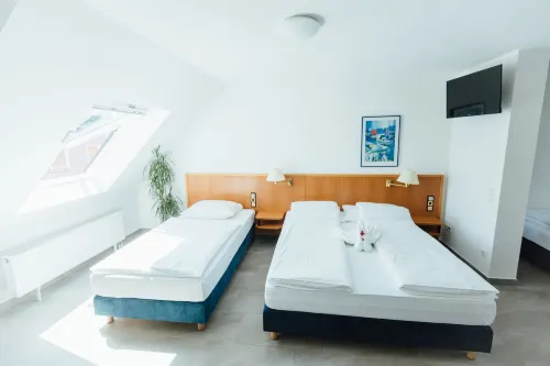 Heilbronner Pension am schönen Theater - Bãi đậu xe