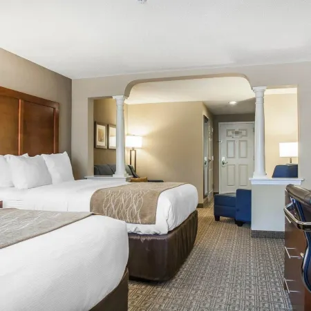 Comfort Inn & Suites Sturbridge-Brimfield