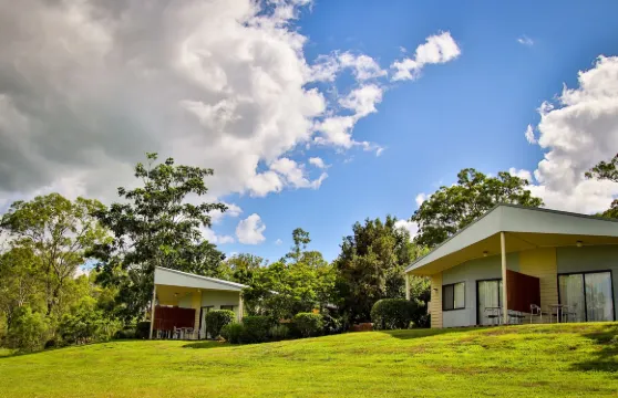 布納谷汽車旅館