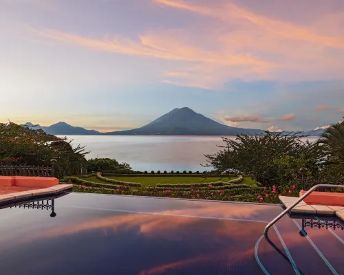 Hotel Atitlán Hoteles en Panajachel