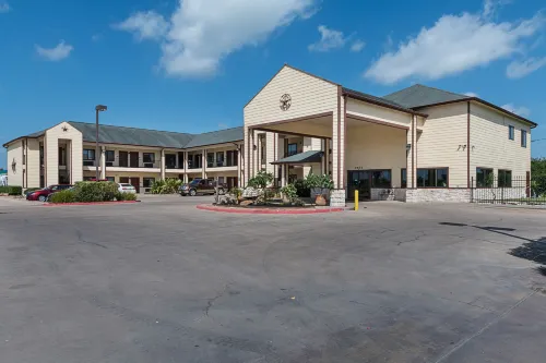 Lone Star Inn and Suites Victoria