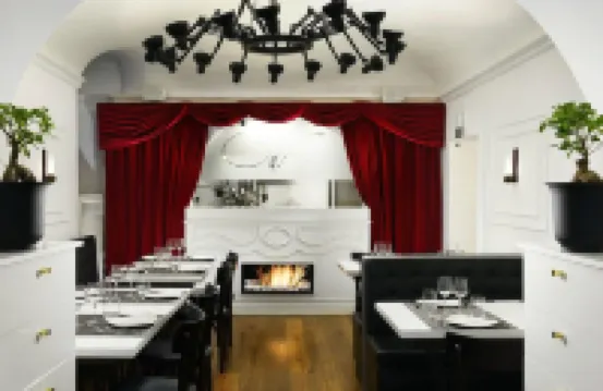 Relais Orso Hotels near Museo Napoleonico