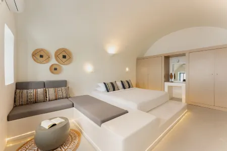 Cilon Suites Santorini