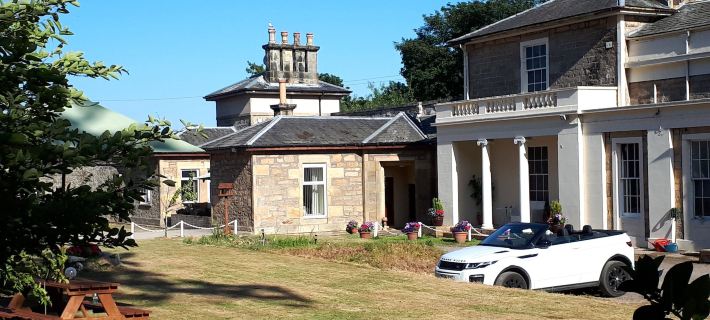 Darwin Cottage Self Catering in Elgin Ξενοδοχεία στην πόλη Elgin