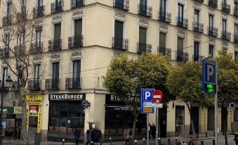 Uma Suites Atocha