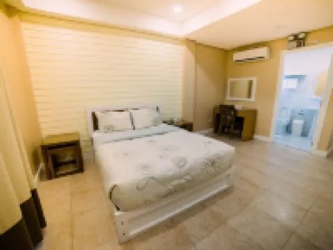 Moonbay Marina the Villas Hotel berhampiran Pantai All Hands