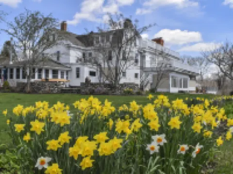 Shelter Harbor Inn Hoteles en Westerly