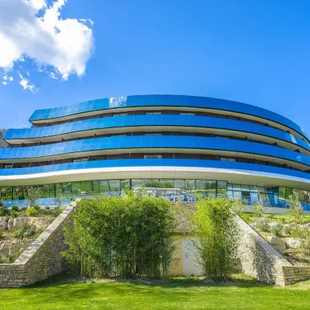 Eau Thermale Avène l'hôtel Hotels in Herault