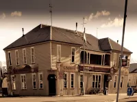 The Brown Pub Hotels in Methven