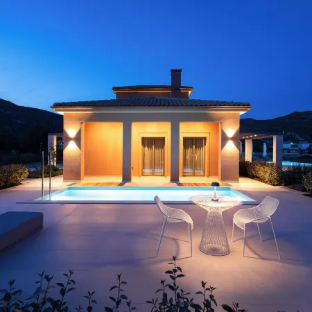 Reveli Suites