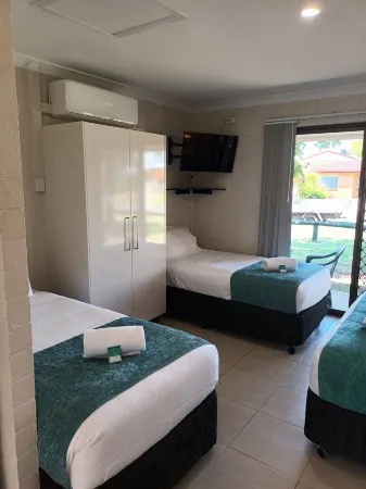 Golden Beach Holiday Park Отели в г. Golden Beach