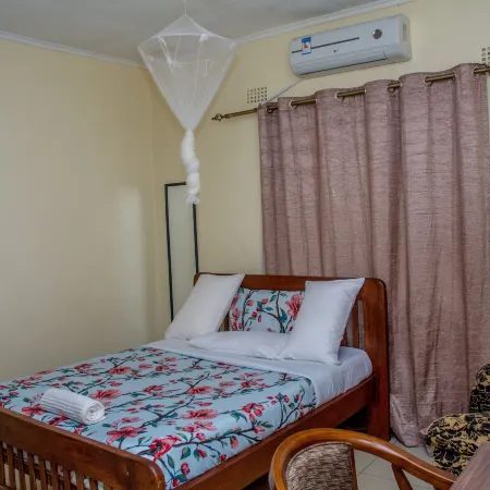 Scm Lodges & Apartments