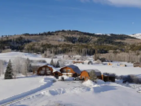 Fin and Feather Inn Hotels in Victor