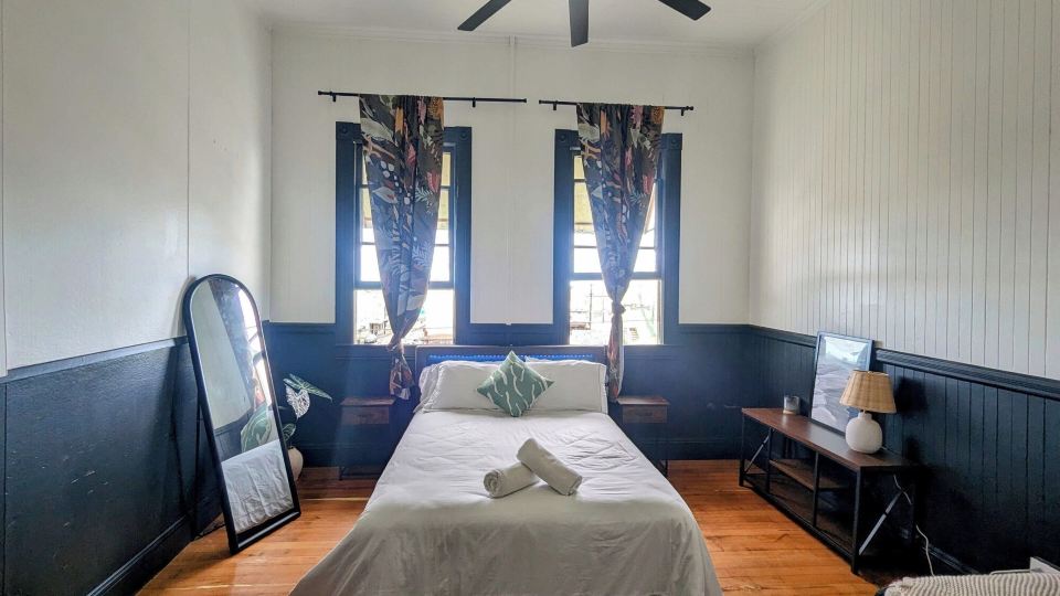 Howzit Hostels Hawaii