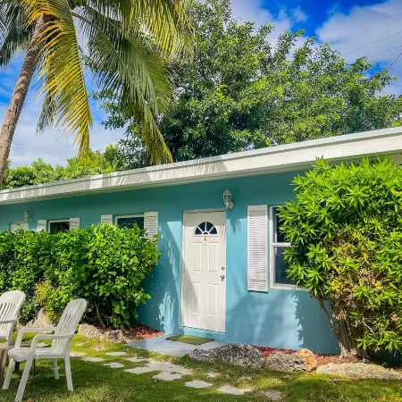 Sunset Cove Beach Resort