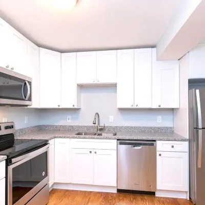 Entire House 1BD King Bed near Downtown Hotels near Lexington Market
