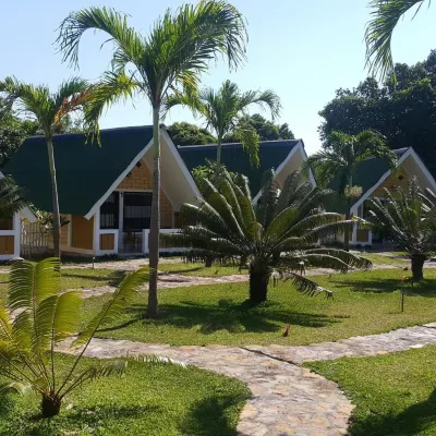 CasaVelion Hotels near Pulau Menjangan-besar