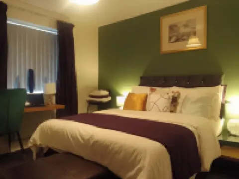 4 Bed Flat Sleeps 10 Pets Parking Ev Charging
