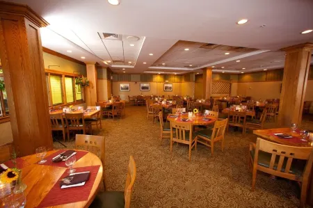 Grand Summit Resort Отели в г. Довер