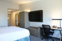 Holiday Inn Express Bakersfield