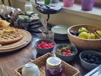 Lo Noyer et les Roses Hotels in Saint-Nicolas