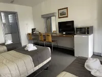 Quirindi Sunflower Motor Inn Hotels near Who'd A Thought It Lookout