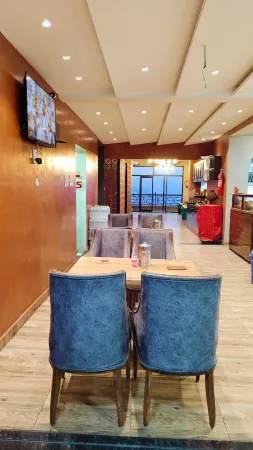 Hotel Karans Inn Отели в г. Алмора