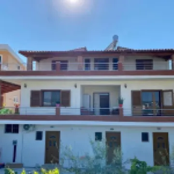 Arlinds Apartaments = 阿林茲公寓