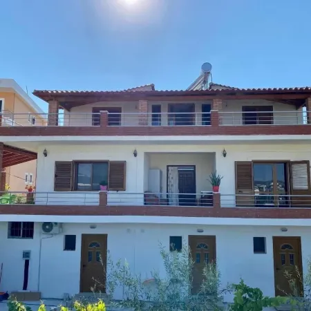 Arlinds Apartament Отели рядом с достопримечательностью «Vlora Old Town»