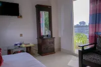 Amir Hamza Mia Palace