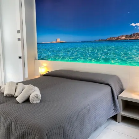 Hotel on the Promenade of Stintino, Rooms with Air Conditioning and Private Bathroom