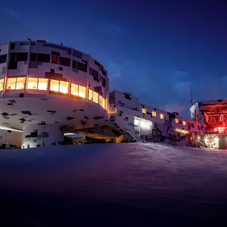 Galaaxy Mountain Hostel--Nur Mit der Gondelbahn Erreichbar