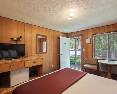 Birch Glen in Cascade Hotels in Cascade