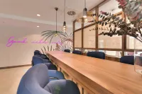 Livensa Living Salamanca - Albergue Juvenil