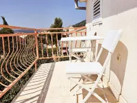 Apartments Blink Hotels in Оребич